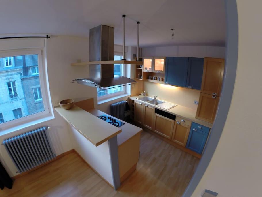 Chez La Vieille Apartment Cherbourg Bagian luar foto